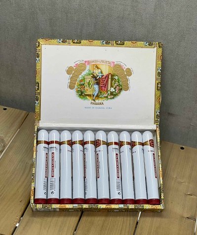 سیگار برگ رومو زژولیتا نخی